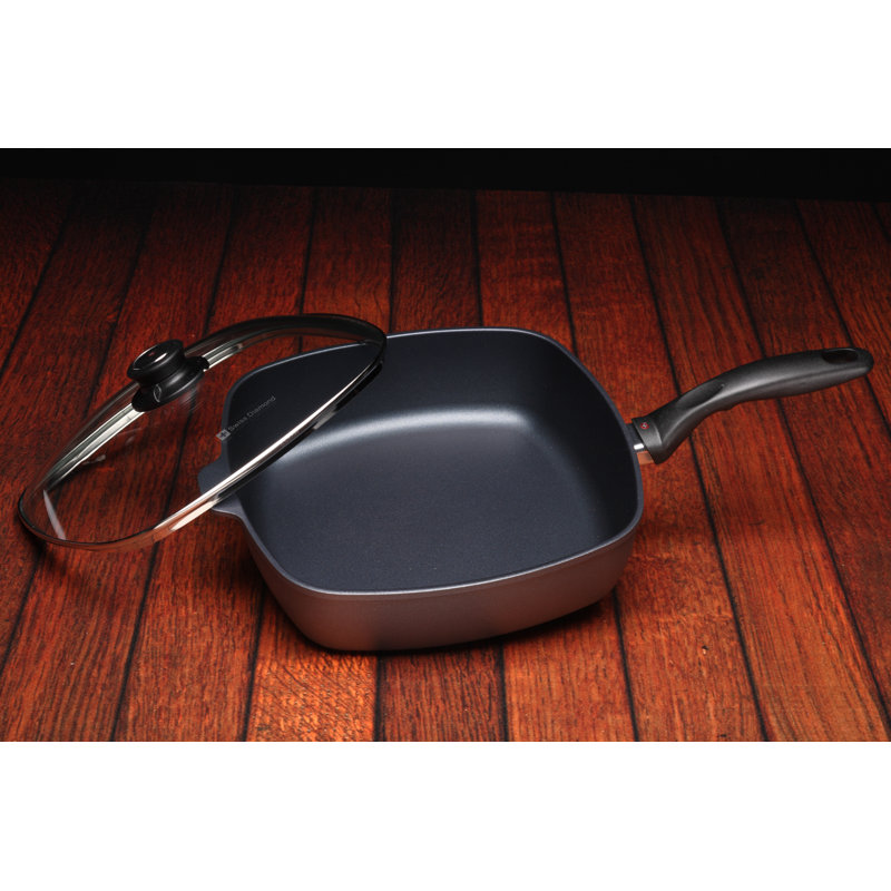 Saute Pan with Lid, 5-Qt.