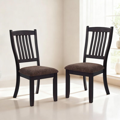 Chaise en bois d'hévéa classique avec coussin en cuir - assise robuste et confortable