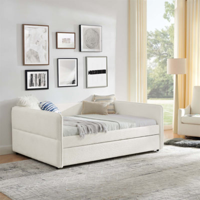 Tufted Velvet Daybed With Trundle, Perfect For Comfort And Storage In Modern Living Spaces by Mercer41