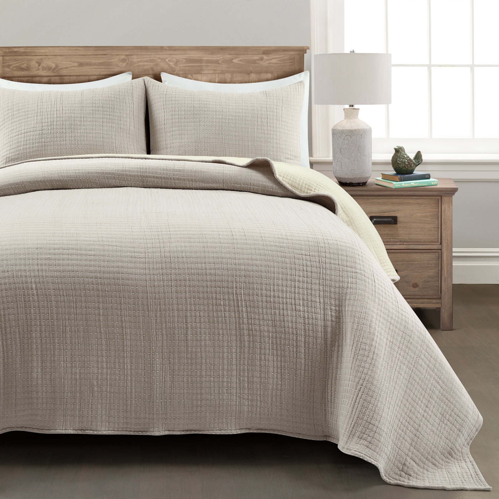 Cotton Quilt Set, Queen Quilt + 2 Shams, Cream