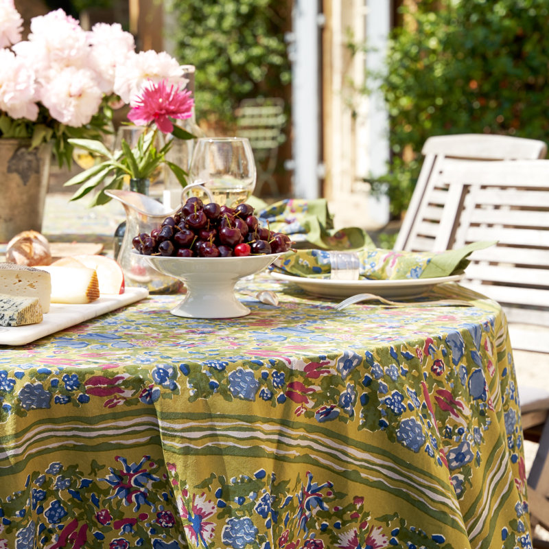 Jardine Tablecloth, 70" Round