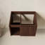 Meuble suspendu de 61 cm (24 po) avec une porte rayée et une tablette ouverte, sans lavabo ni comptoir, sans robinet ni couvercle d'évier.-1834309032-1834309033