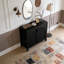 Armoire d'appoint noire avec portes