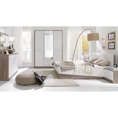 Devetta Bed