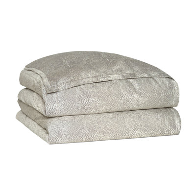 Ezra Comforter
