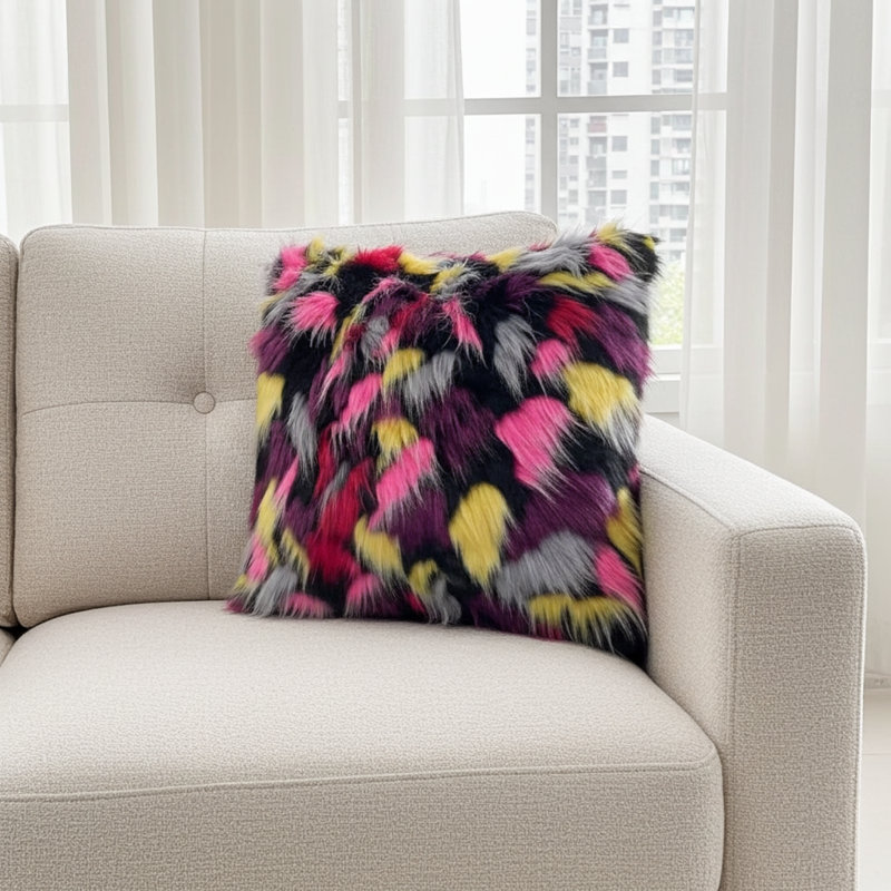 Coussin décoratif à imprimé animalier en fausse fourrure perroquet exotique, 26 po x 26 po