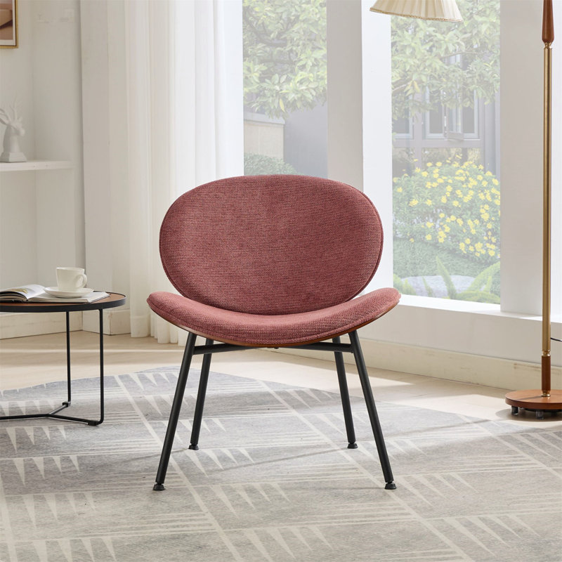 Chaise coquille de style Mid-Century moderne avec tissu orange et finition noyer, offrant style et confort