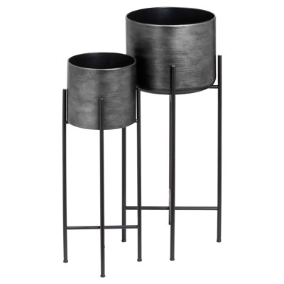 Utica Metal Weather Resistant Plant Stand