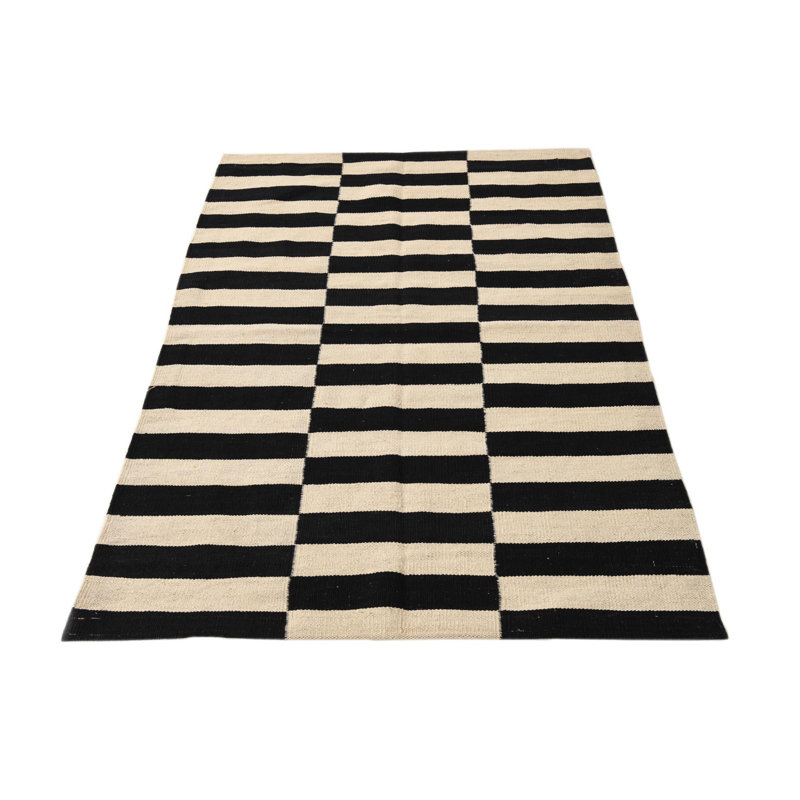 Tapis noir et blanc Ousley