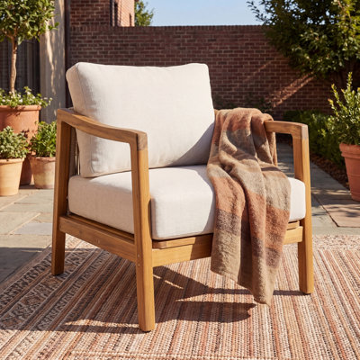 Outdoor Club Chair , Acacia Wood Frame with Rope Back Detail, Water-Repellent Beige Cushions for Patio/Backyard/Deck