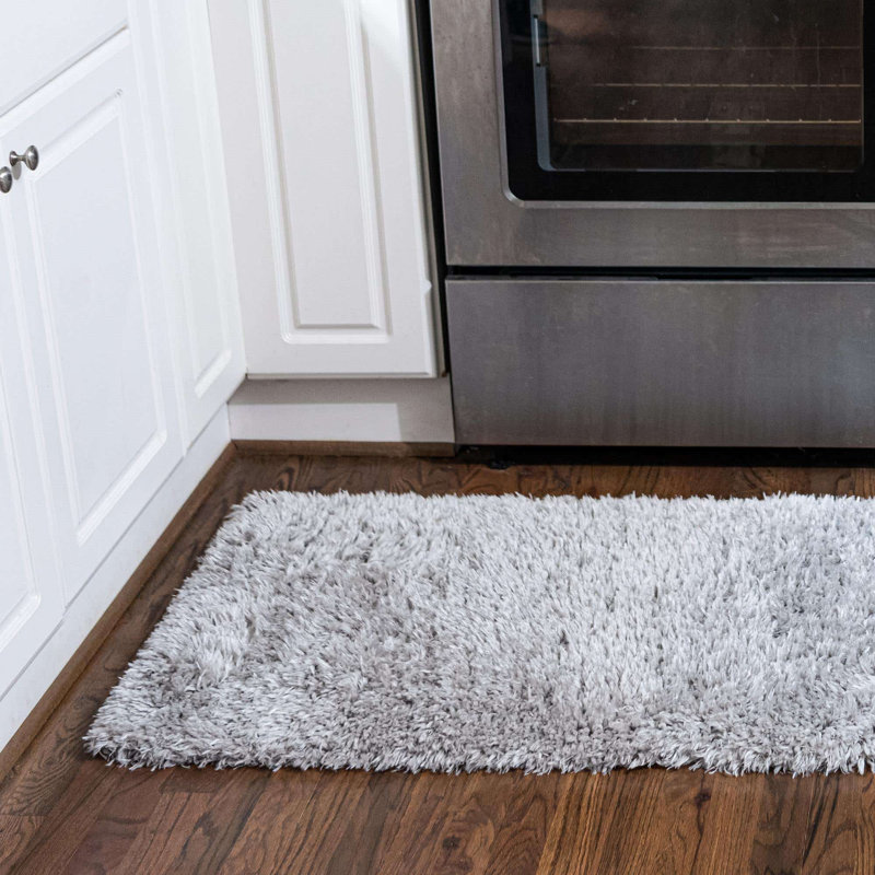 Indoor Rug, Runner 2' x 6'5"