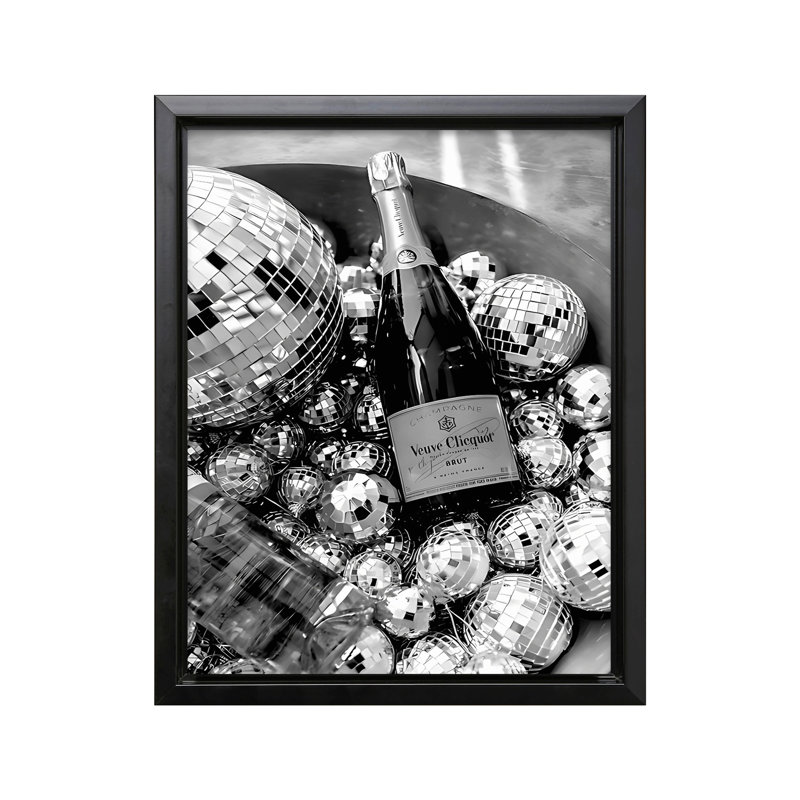 Champagne et boules disco, Black Framed, Canvas, 24"H x 32"W
