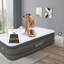 Matelas gonflable 18 po avec pompe intégrée, taille simple