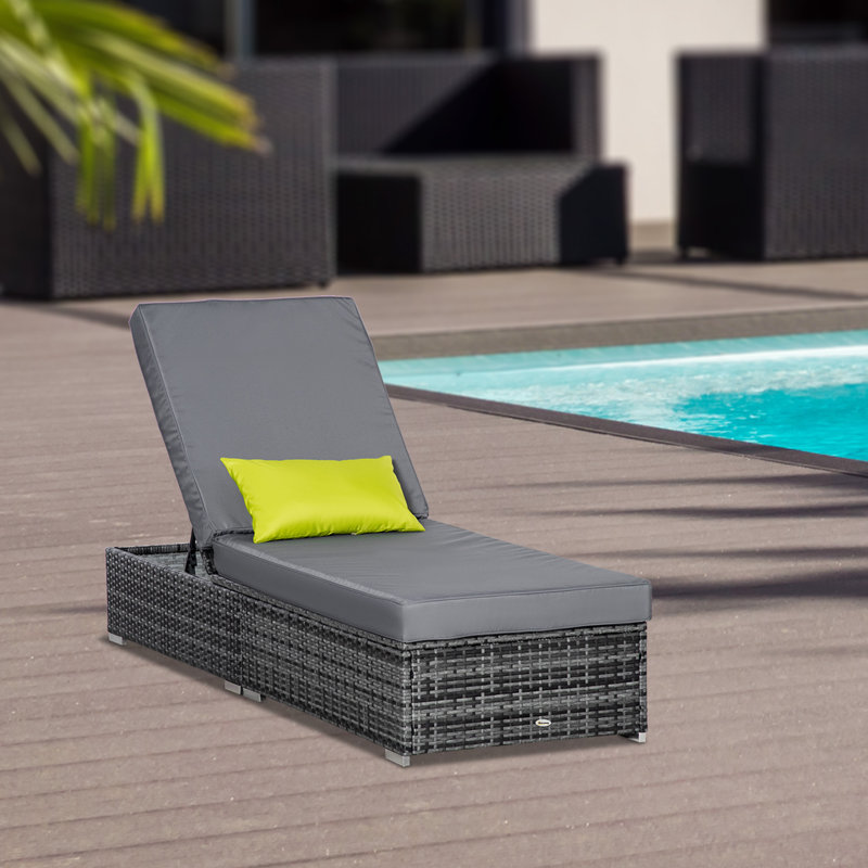 Chaise longue inclinable longue 26,75 po avec coussins