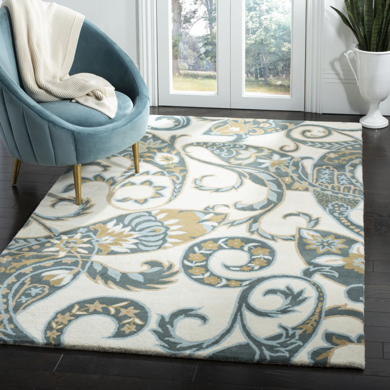 Amory Hand Tufted Wool Floral Rug, Rectangle 5' x 8'
