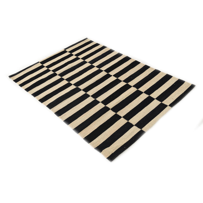 Tapis noir et blanc Ousley