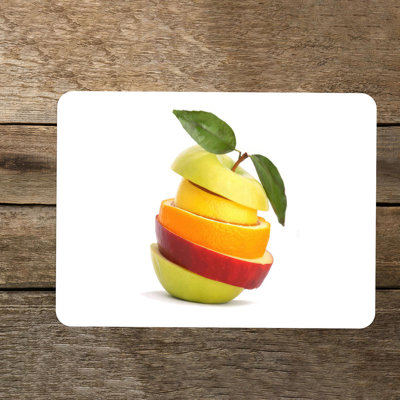 Planche de service en verre à thème de fruits idéale pour les amateurs de saines habitudes de vie à la recherche d'une esthétique moderne dans leurs accessoires de cuisine