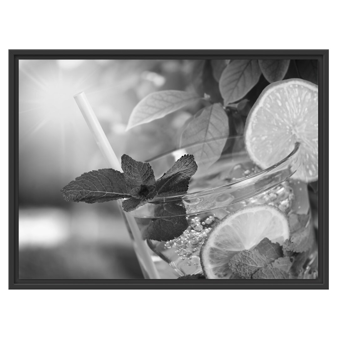 Gerahmtes Wandbild Erfrischender Mojito Cocktail