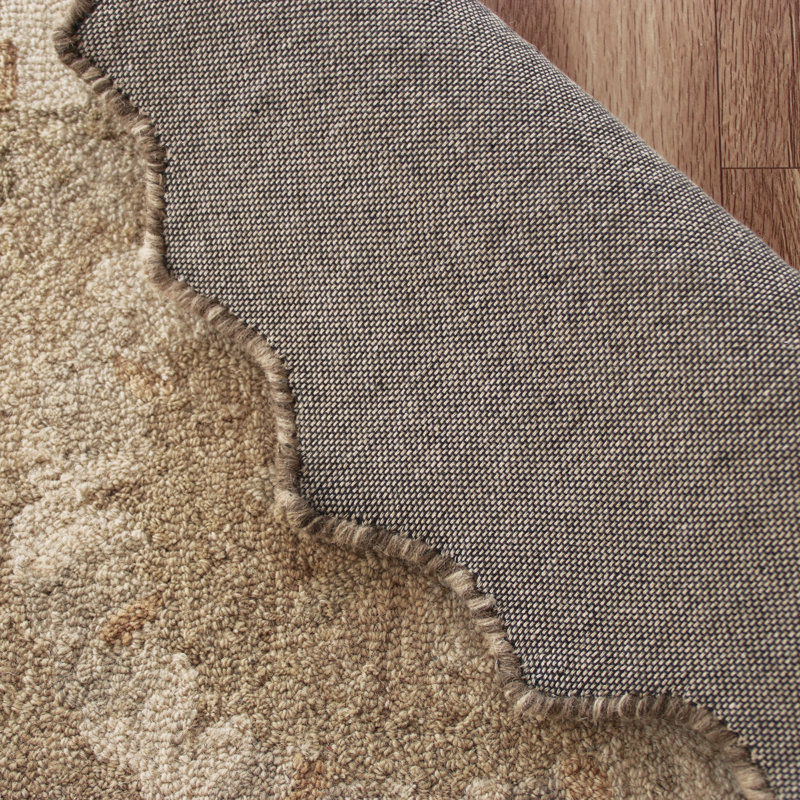 Coulombe Looped / Hooked Wool Indoor Rug, Half Circle 2'3" x 3'10"