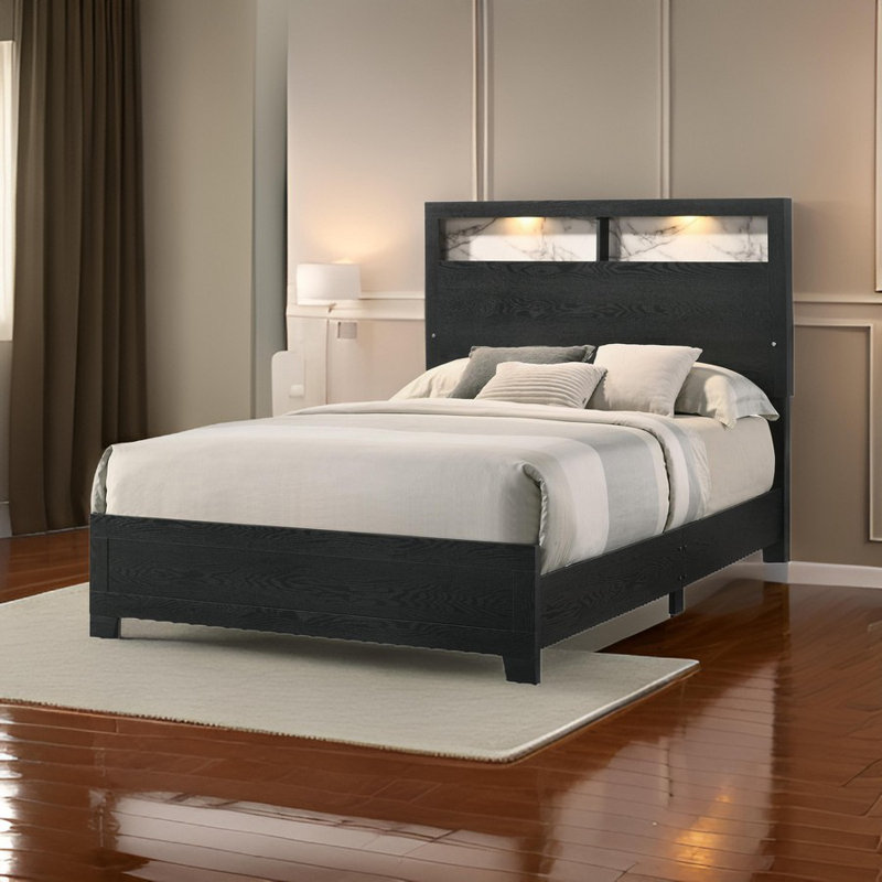 Kiahanna Platform Bed, King