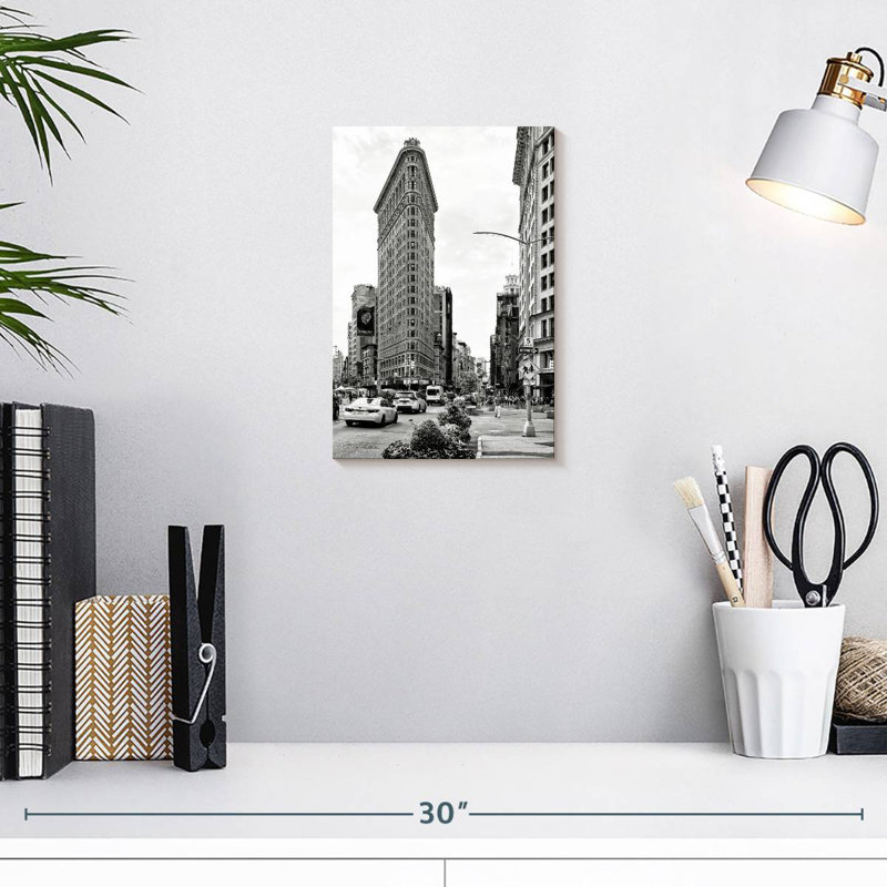 Siriron Manhattan Flatiron Building, H 12 po x l 8 po