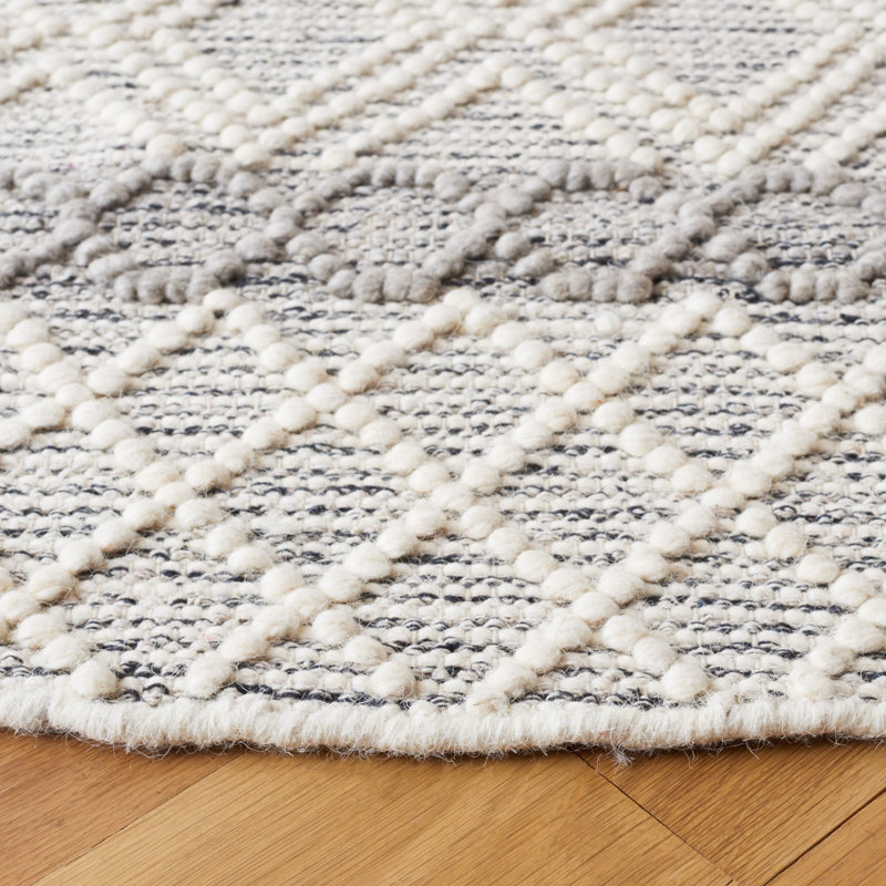 Natura Hand Woven Wool/Cotton Geometric Rug in Ivory/Charcoal, Rectangle 5' x 8'