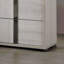 Commode de style contemporain 1pc avec poignées verticales chromées et tiroirs en queue d'aronde