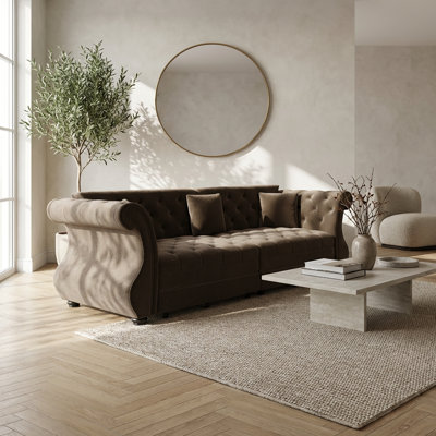 Très grand canapé-lit Chesterfield convertible avec accoudoirs roulés classiques et capitonnage floral en velours de qualité supérieure pour le salon, la chambre à coucher ou un appartement