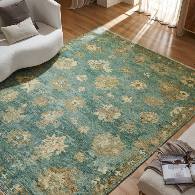 Oushara Hand Knotted Wool Oriental Area Rug, Rectangle 9' x 12'