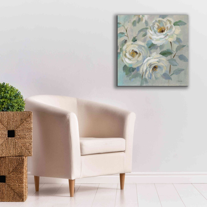 «Blue Gray Floral» par Silvia Vassileva, art mural sur toile, H 26 po x l 26 po x P 1,5 po
