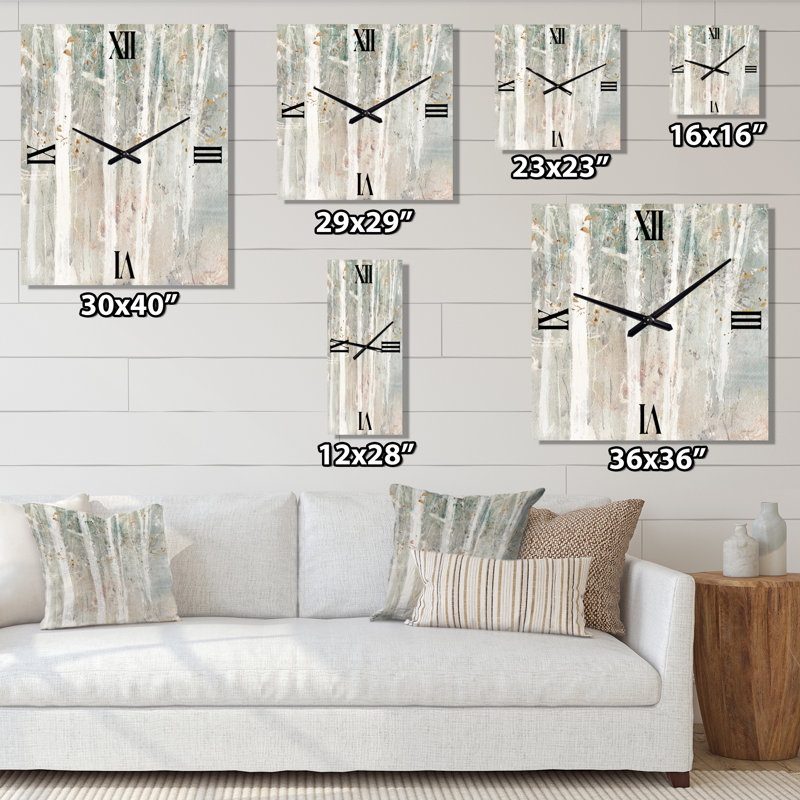 Horloge murale traditionnelle A Woodland Walk in the Forest V, Moyen