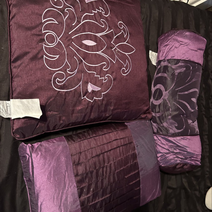 7 Pieces Floral Jacquard Queen Comforter Set With Pillow Cushions 374324261447516182