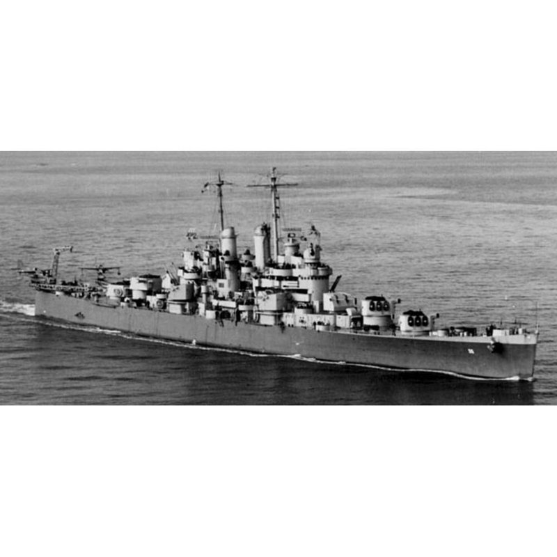 Cleveland-class cruiser moyen, H 10 po x l 30 po x P 5 po