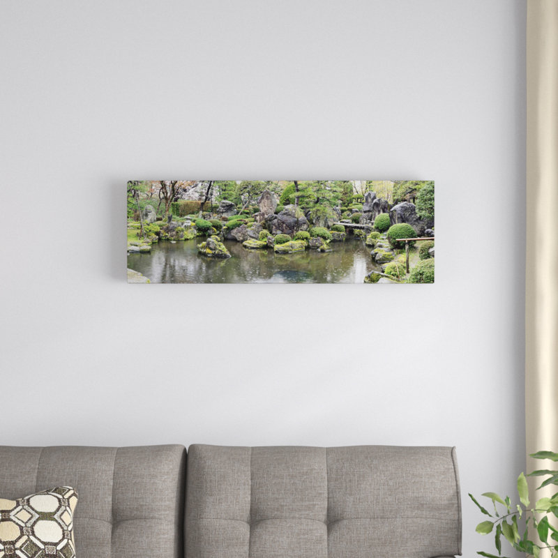 «Koi Fish», reproduction de photo sur toile, H 12 po x l 36 po x P 1,5 po, Toile avec cadre noir