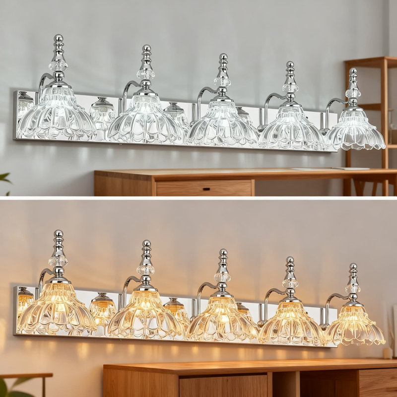 Luminaire de meuble-lavabo de salle de bain rétro avec abat-jour en verre floral, finition chromée à 5 lumières pour l'éclairage de miroir, applique de salle de bain de style industriel
