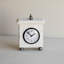 Horloge de table analogique à quartz en bois massif Paulownia