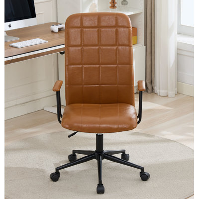 Ensemble de 2 chaises de bureau en cuir de polyuréthane brun antique, avec accoudoirs, dossier haut, pivotant à 360 degrés, pont élévateur réglable vers le haut et le bas, structure thermolaquée noire, base cinq étoiles, roues noires
