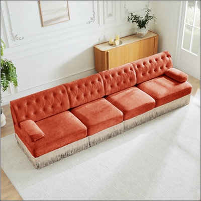 Canapé Chesterfield en velours doux de 135 pouces avec capitonnage à boutons, jupe à pampille et conception modulaire pour des arrangements de salon flexibles, brun rouge