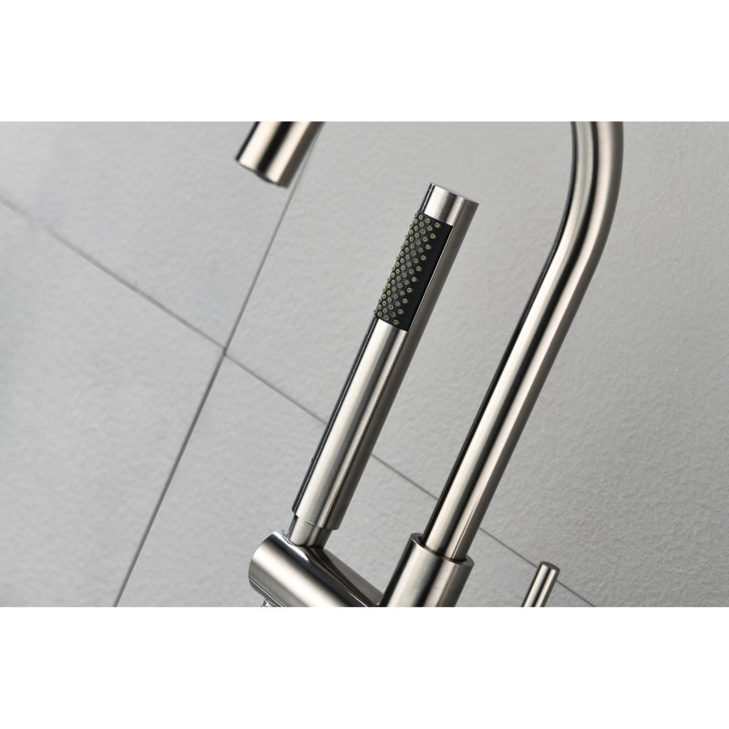 Robinet de baignoire avec douche à main et bouton de contrôle du débit d'eau Robinet autoportant à réduction de bruit