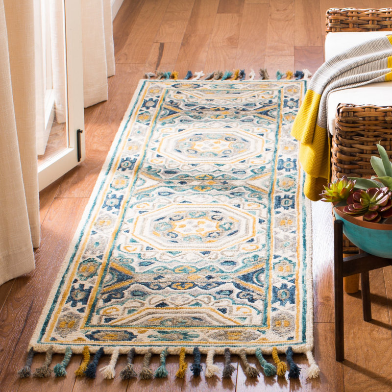 Vahakn Hand Tufted Wool Southwestern Rug, Runner 2'3" x 7'