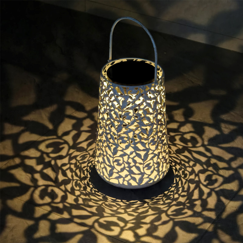 Lanterne solaire en métal blanc cassé à double charge, lumière extérieure imperméable à projection 30LM