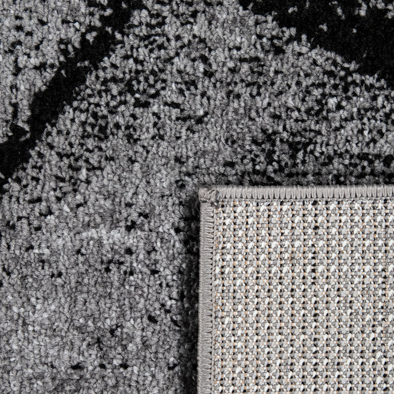 Black and Gray Geometric Synthetic Area Rug, 4'7" x 6'7"