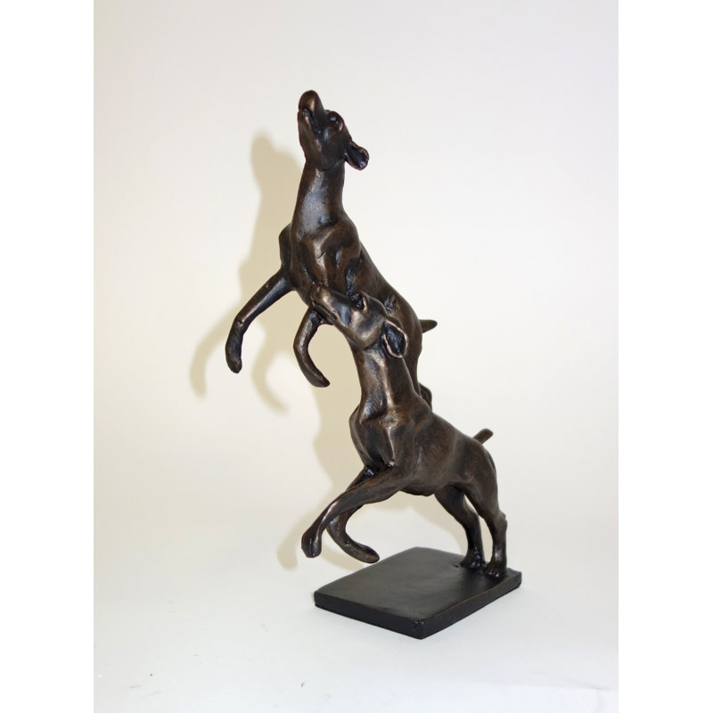 Sculpture Amanat Dogs in Motion