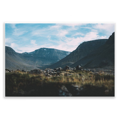 Art mural de paysage de randonnée en Islande par Max Blakesberg Studios