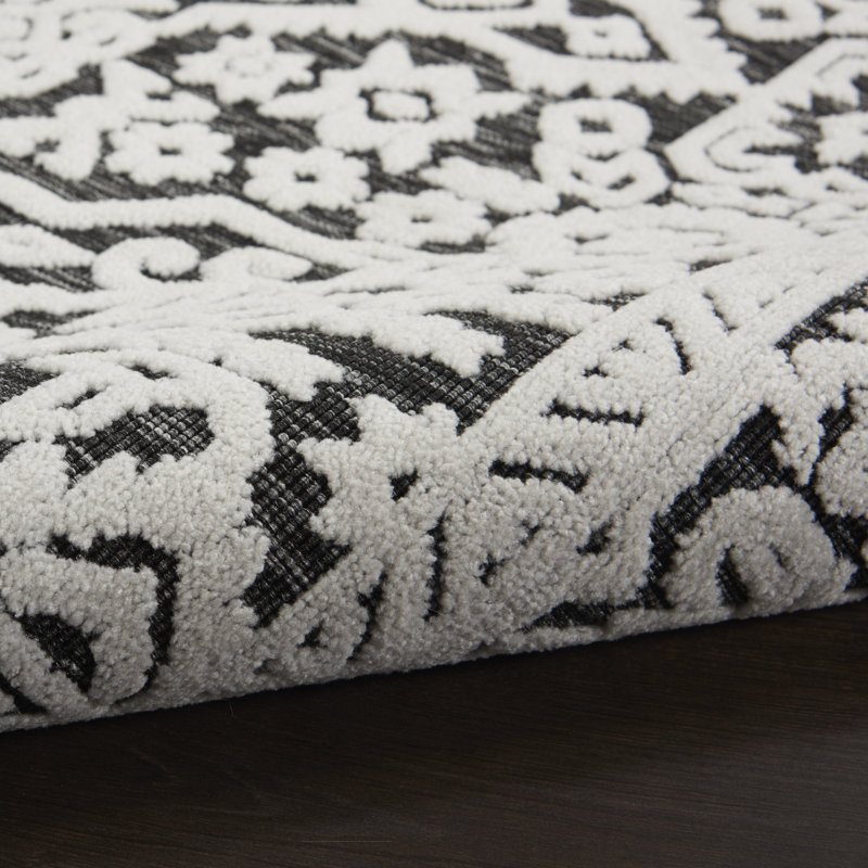 Seteria Oriental Indoor / Outdoor Rug, Rectangle 7'10" x 9'10"