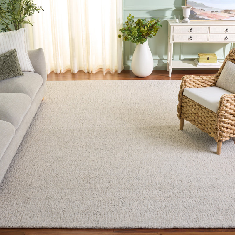 Naviyan 101 Area Rug In Silver, Rectangle 8' x 10'