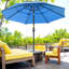 Parasol de patio 9 pi avec auvent bleu foncé et inclinable, pour la pelouse de jardin 9 pi 3 po - Cour arrière inclinable à manivelle, pelouse, espace
