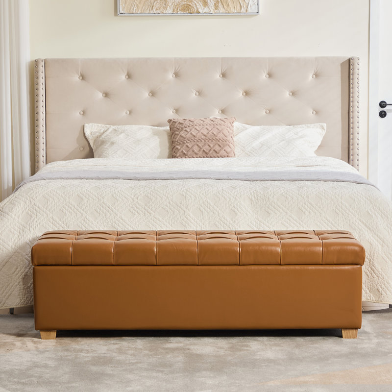 Banc de rangement en cuir de polyuréthane de 60,2 po de largeur avec couvercle capitonné et pieds en bois d'hévéa Kathleen