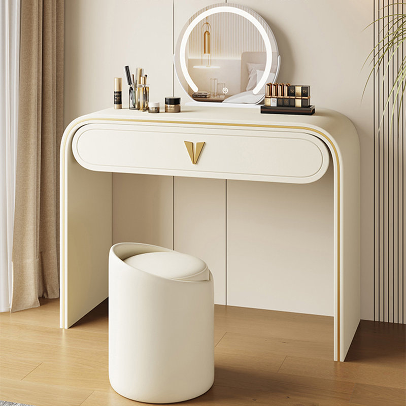 Ursal, White