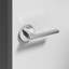  Levier de porte simple Dune à conception dissimulée moderne (pour placard, garde-manger ou couloir) - style minimaliste élégant en chrome-101982327-101982328